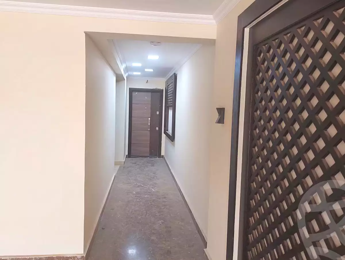 https://aqarmap.com.eg/ar/listing/7014780-for-sale-cairo-el-shorouk-compounds-maadi-view