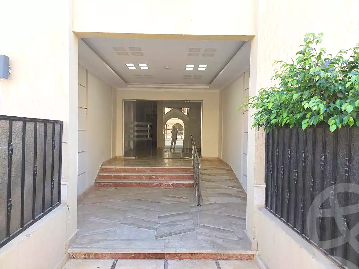 https://aqarmap.com.eg/ar/listing/7014943-for-sale-cairo-el-shorouk-compounds-park-side-compound-tld