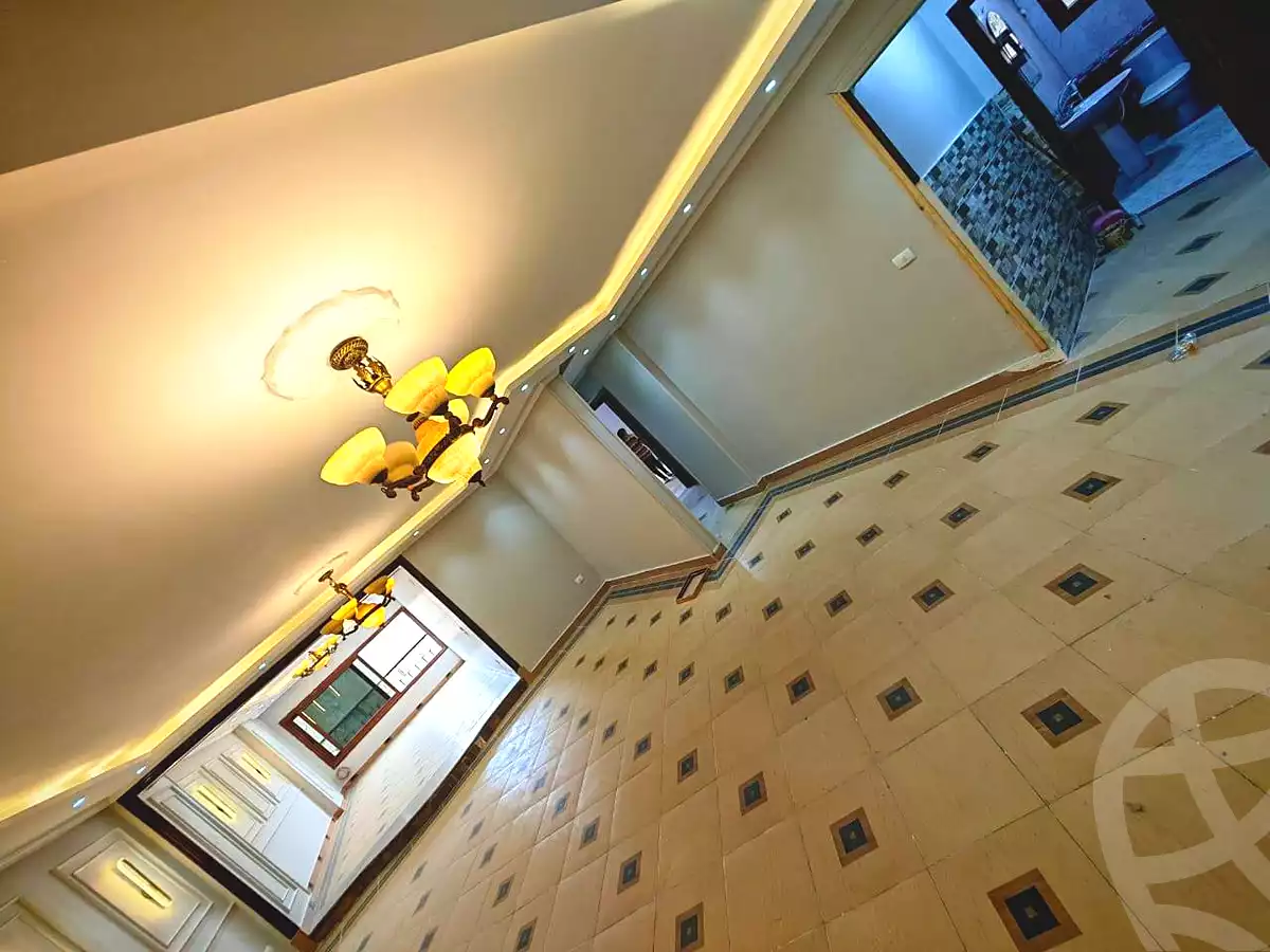 https://aqarmap.com.eg/ar/listing/7015856-for-sale-cairo-helwan-ahmed-enci-st