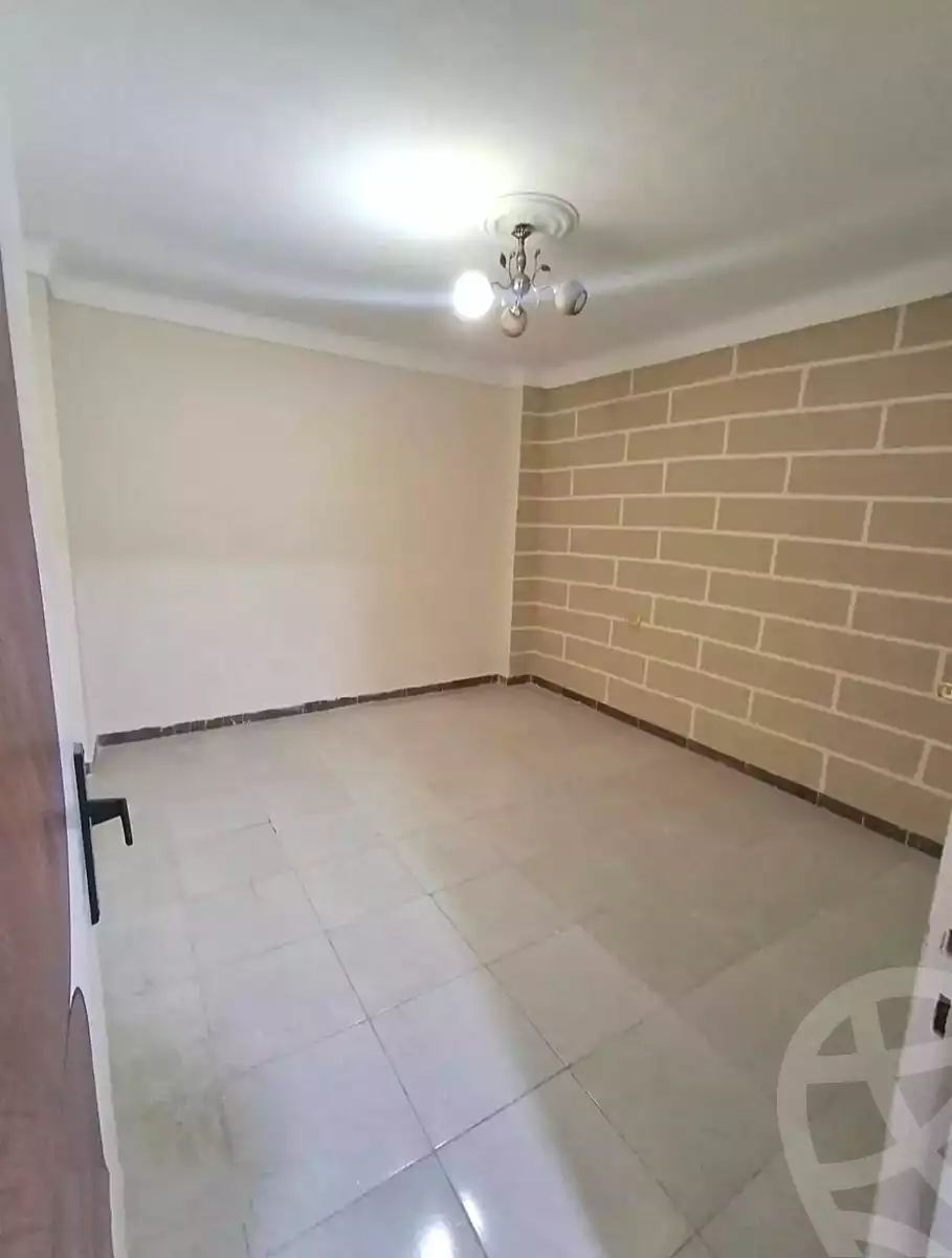 https://aqarmap.com.eg/en/listing/7016108-for-sale-alexandria-lsywf-el-falki
