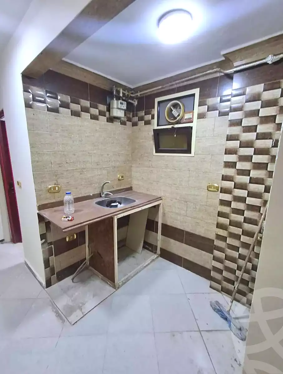 https://aqarmap.com.eg/en/listing/7016108-for-sale-alexandria-lsywf-el-falki