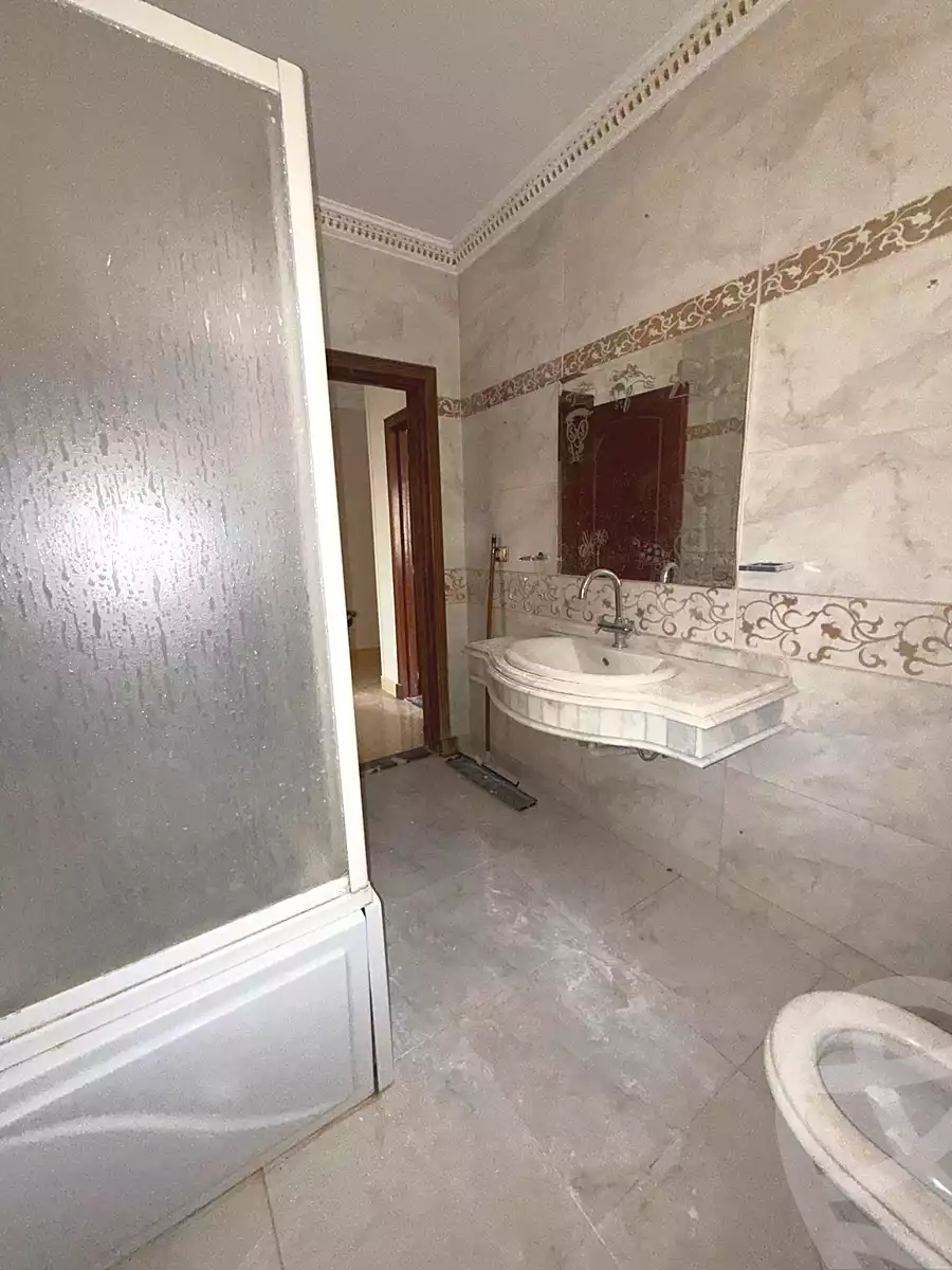 https://aqarmap.com.eg/ar/listing/7016076-for-sale-cairo-new-cairo-lrhb-city-phase-4-saad-zaghloul-st