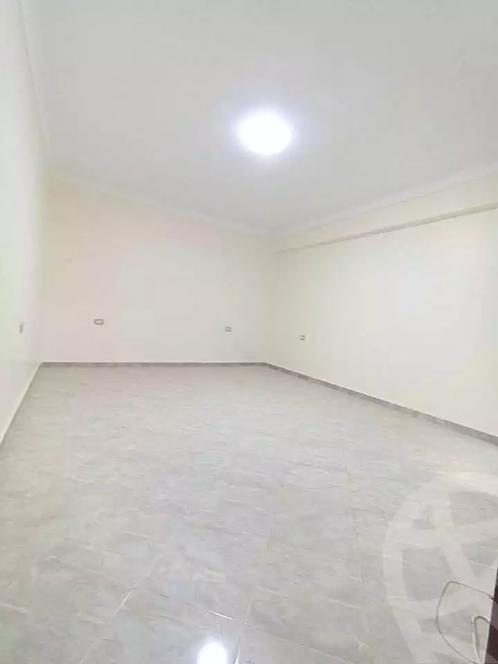 https://aqarmap.com.eg/ar/listing/7016125-for-sale-alexandria-bw-qyr-street-10