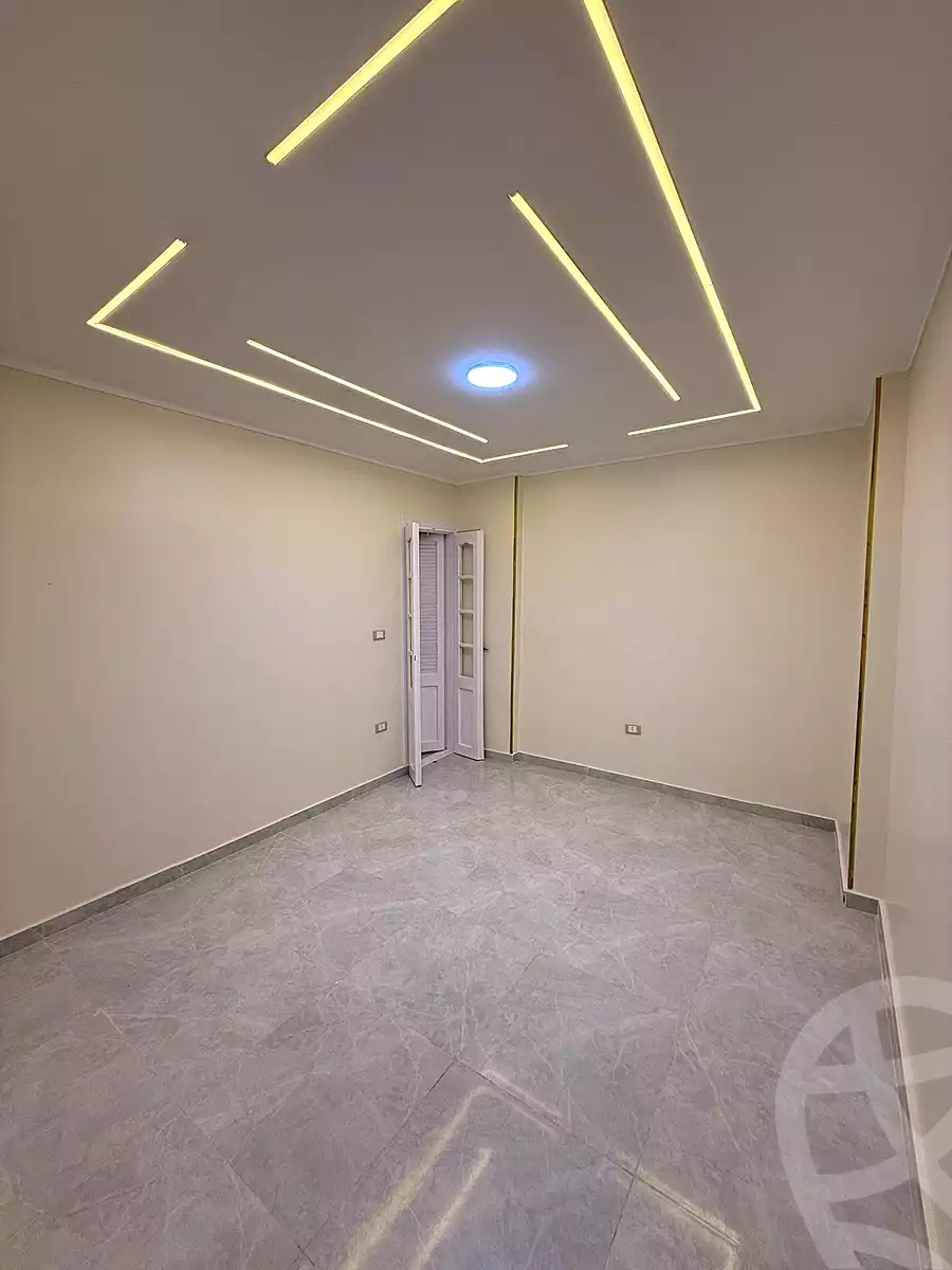 https://aqarmap.com.eg/ar/listing/7016261-for-sale-alexandria-sydy-bshr-sydy-bshr-bhry-street-15