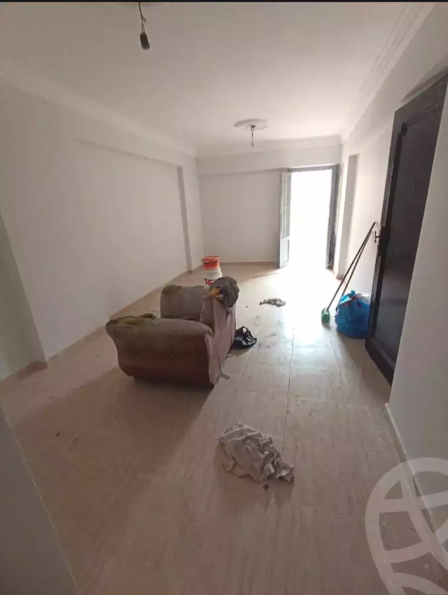 https://aqarmap.com.eg/en/listing/7016339-for-rent-alexandria-zezenia-el-amir-gameel-st