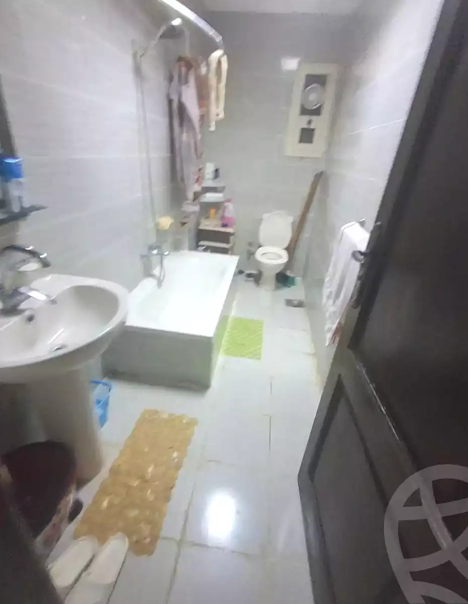 https://aqarmap.com.eg/ar/listing/7016554-for-sale-alexandria-al-agamy-lbytsh-bianchiii-el-arbaeen-st