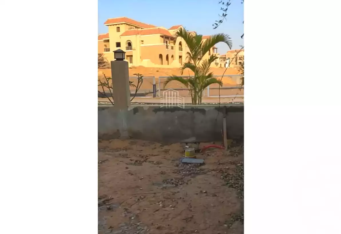 https://aqarmap.com.eg/ar/listing/7016996-for-sale-cairo-el-shorouk-compounds-park-side-compound-tld