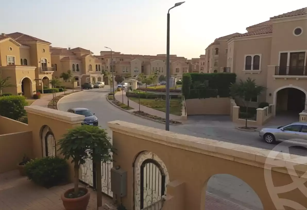 https://aqarmap.com.eg/ar/listing/7016996-for-sale-cairo-el-shorouk-compounds-park-side-compound-tld