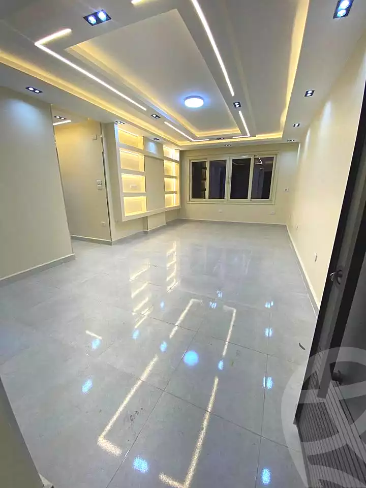 https://aqarmap.com.eg/ar/listing/7017836-for-sale-cairo-el-haram-shareaa-khatem-el-morsalen