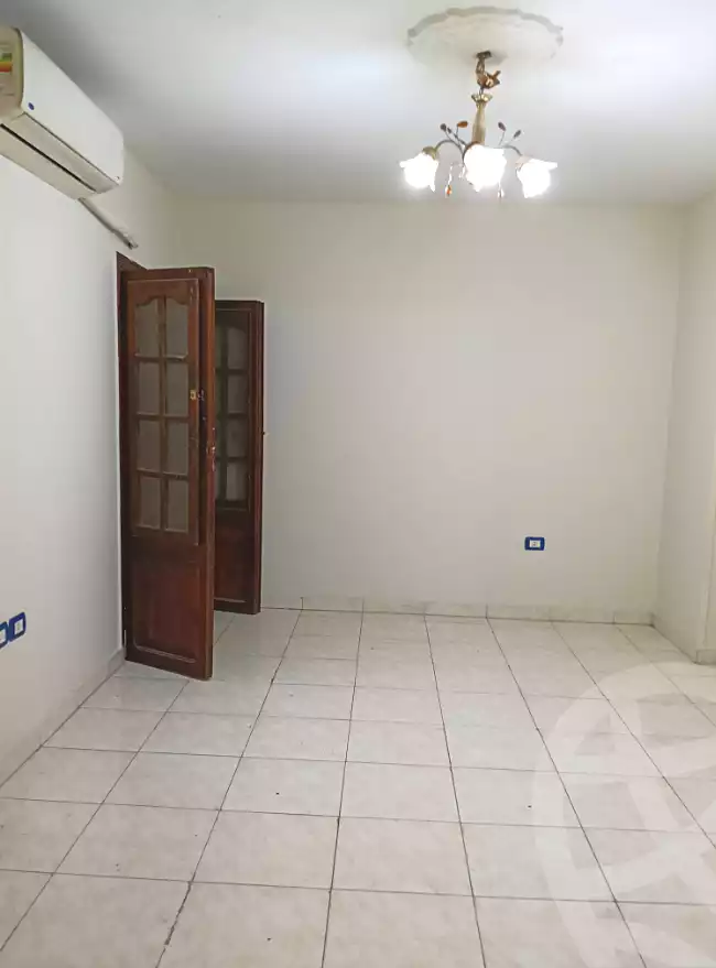 https://aqarmap.com.eg/en/listing/7018782-for-rent-cairo-ain-shams-jsr-lswys