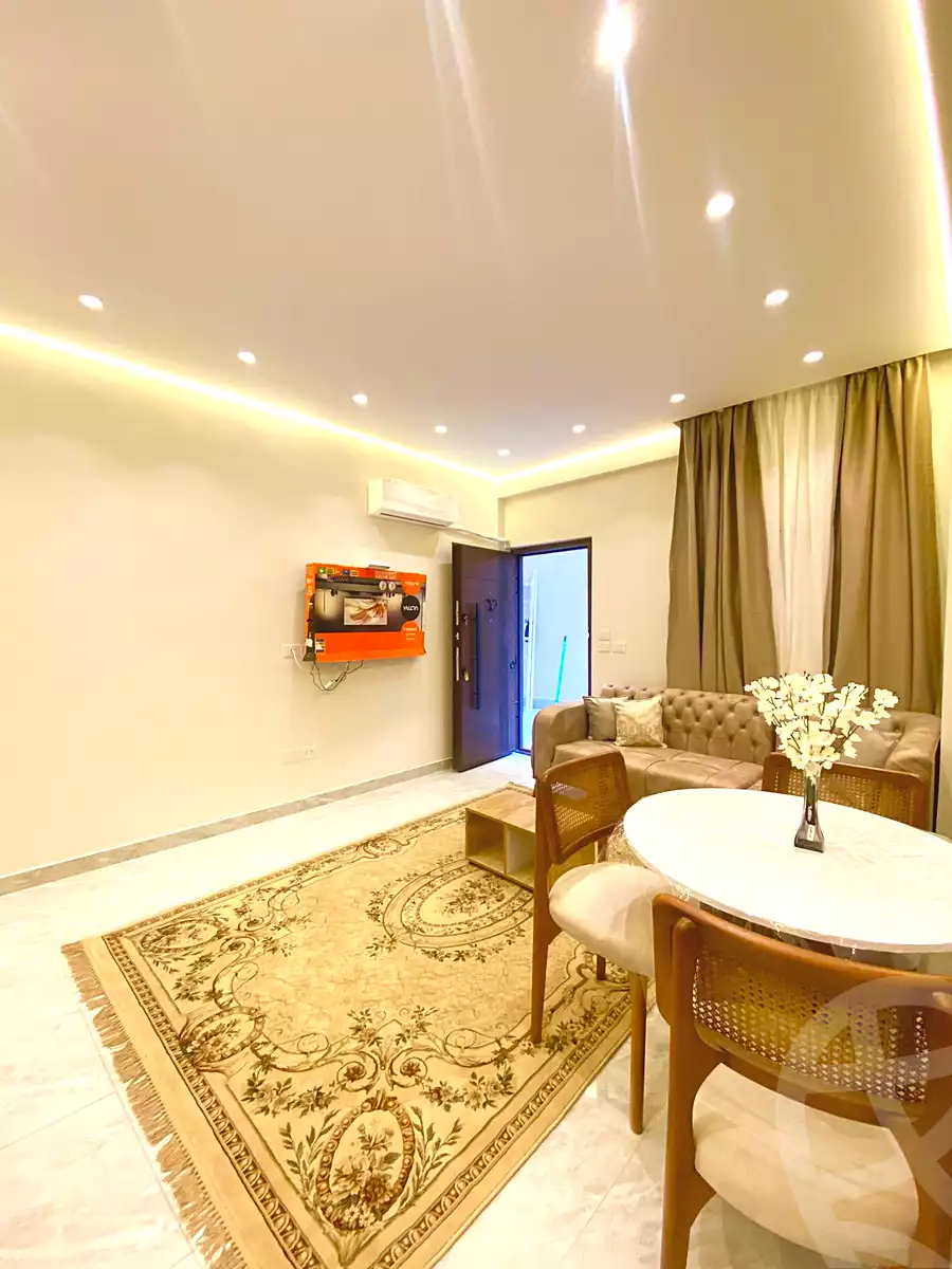 https://aqarmap.com.eg/en/listing/7019456-for-rent-cairo-new-cairo-compounds-el-mostashareen-compound