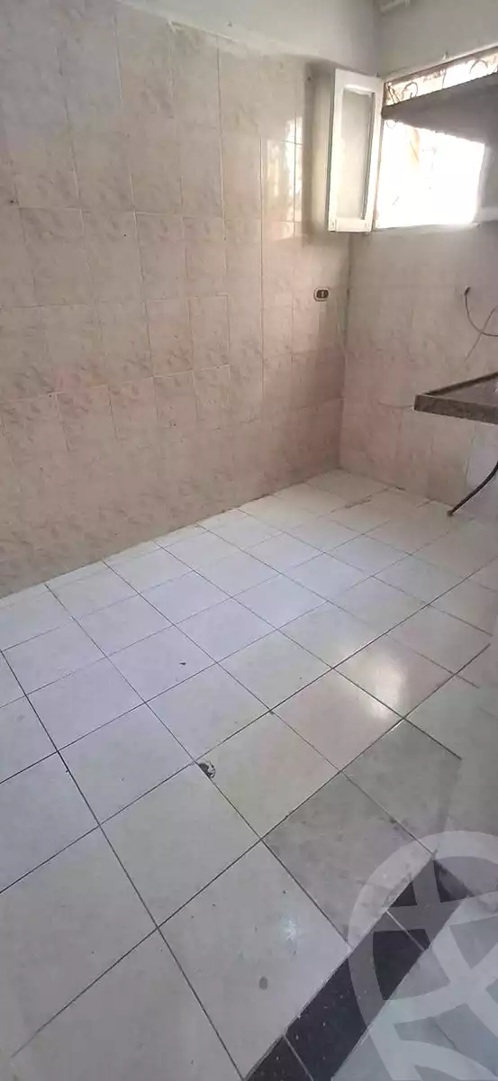https://aqarmap.com.eg/ar/listing/7020026-for-sale-alexandria-al-agamy-lbytsh-mecca-st