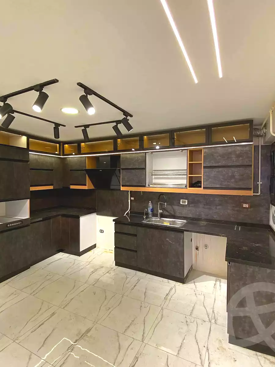 https://aqarmap.com.eg/en/listing/7020055-for-sale-alexandria-al-agamy-lbytsh-bianchiii