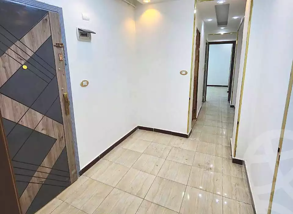 https://aqarmap.com.eg/ar/listing/7020094-for-sale-alexandria-lsywf-el-falki