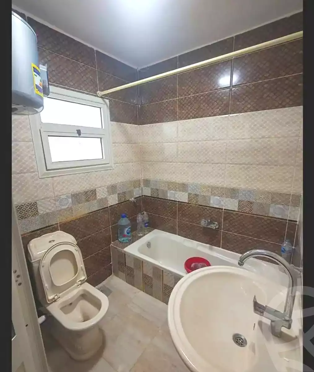 https://aqarmap.com.eg/en/listing/7020148-for-sale-alexandria-al-agamy-el-hanouvel-kasr-al-quiri-st-1