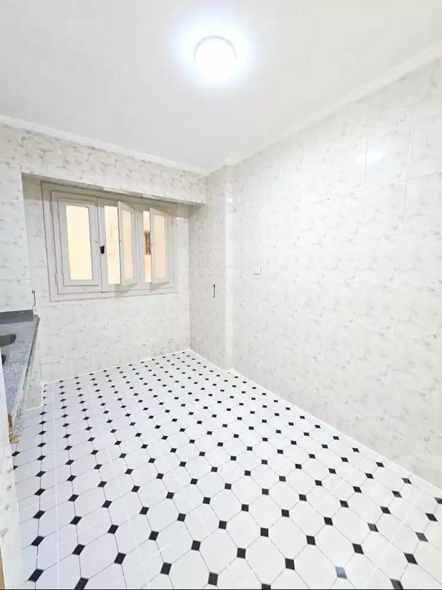 https://aqarmap.com.eg/ar/listing/7020221-for-sale-alexandria-al-agamy-shataa-el-nakheel