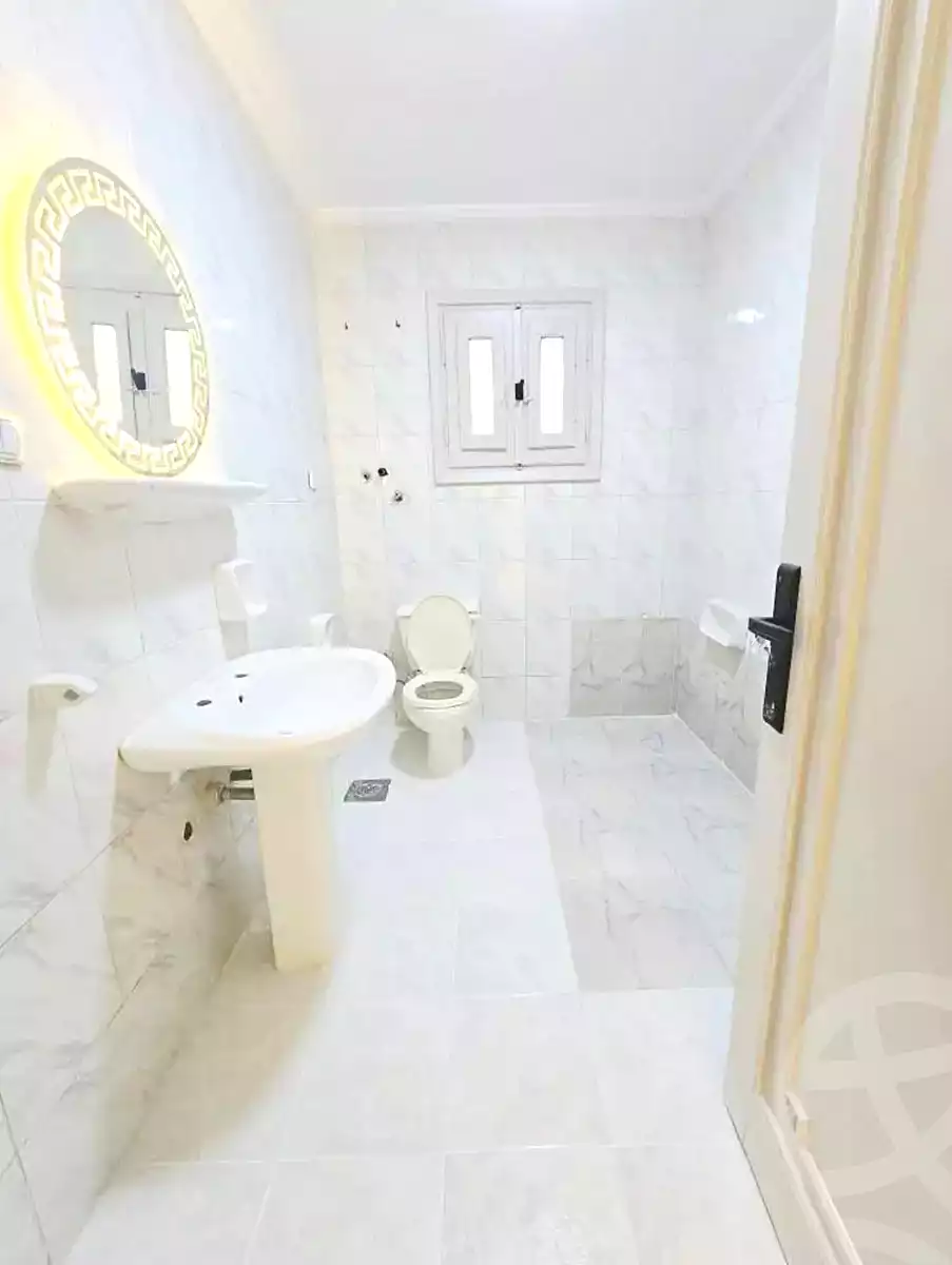 https://aqarmap.com.eg/ar/listing/7020221-for-sale-alexandria-al-agamy-shataa-el-nakheel