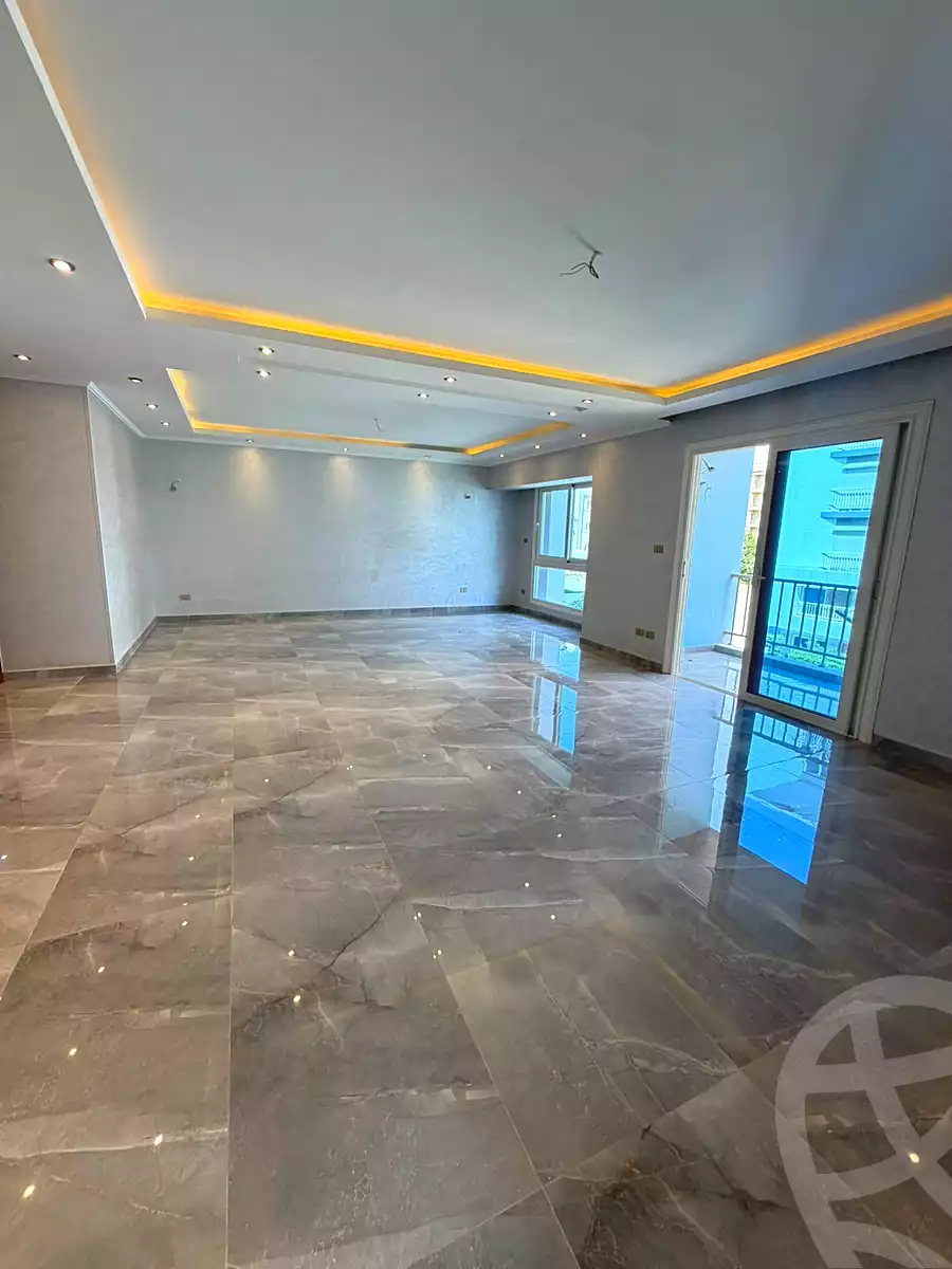 3 BR Apartment in Amorada, photo 6 of 11