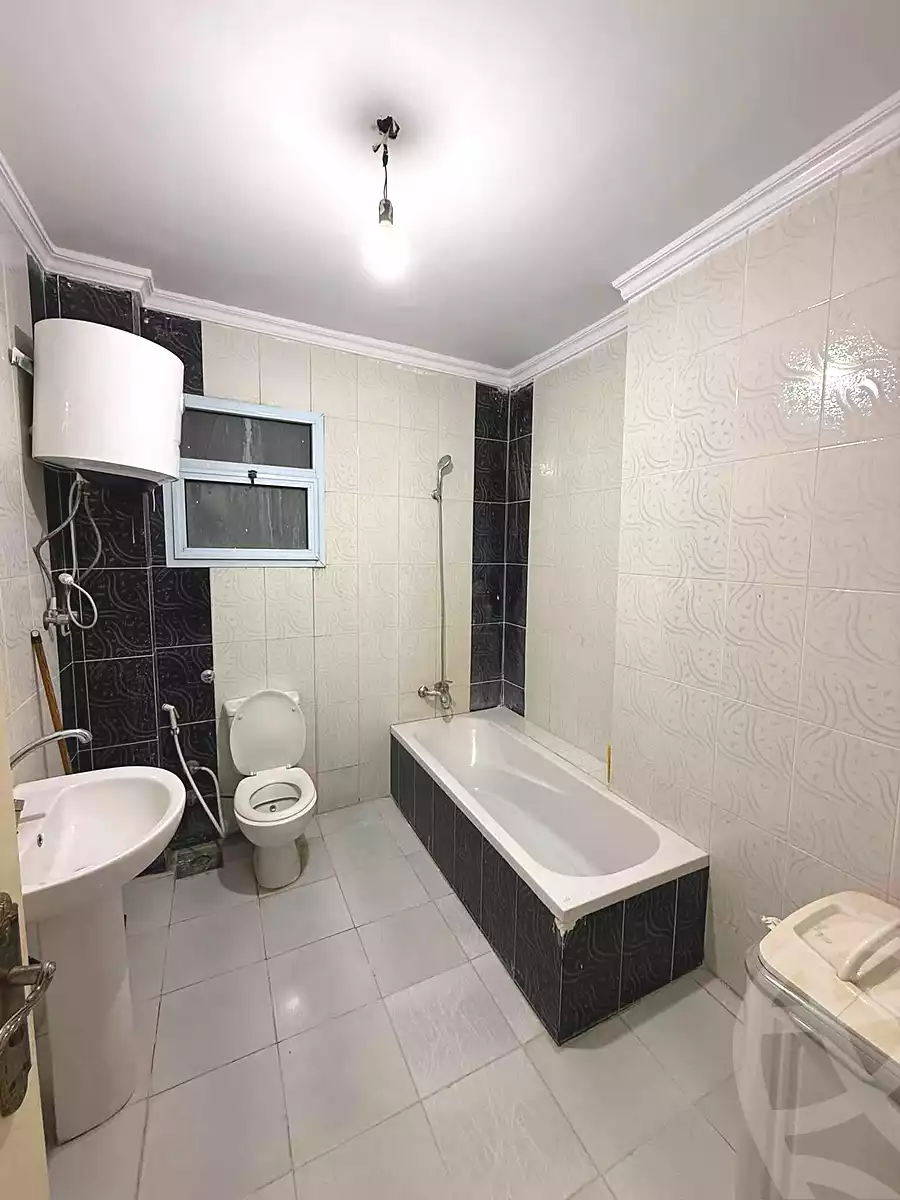 https://aqarmap.com.eg/en/listing/7020376-for-sale-alexandria-el-asafra-l-sfr-bhry-atlas-st