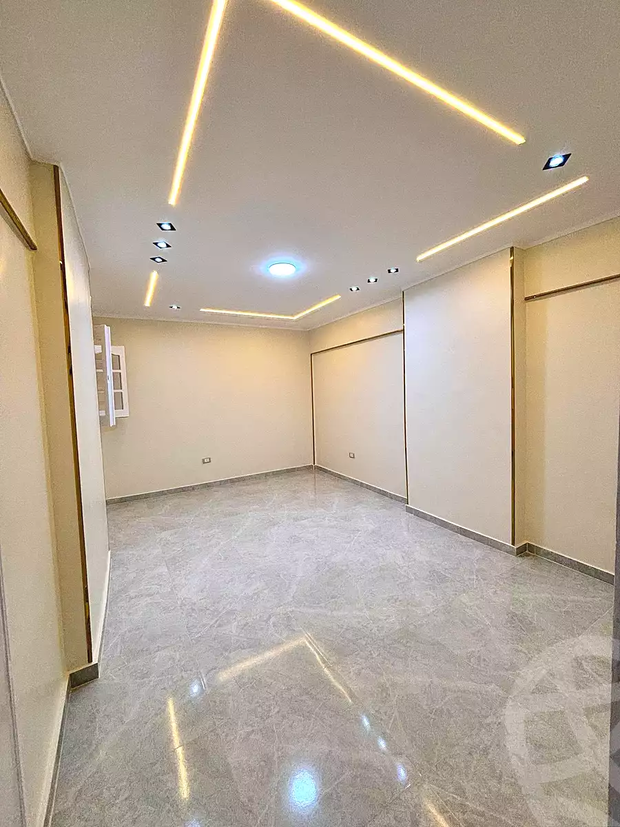 https://aqarmap.com.eg/en/listing/7020549-for-sale-alexandria-sydy-bshr-sydy-bshr-bhry-street-15