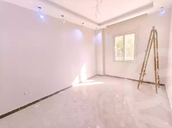https://aqarmap.com.eg/ar/listing/7020606-for-sale-cairo-15th-of-may-Neighbourhood 10