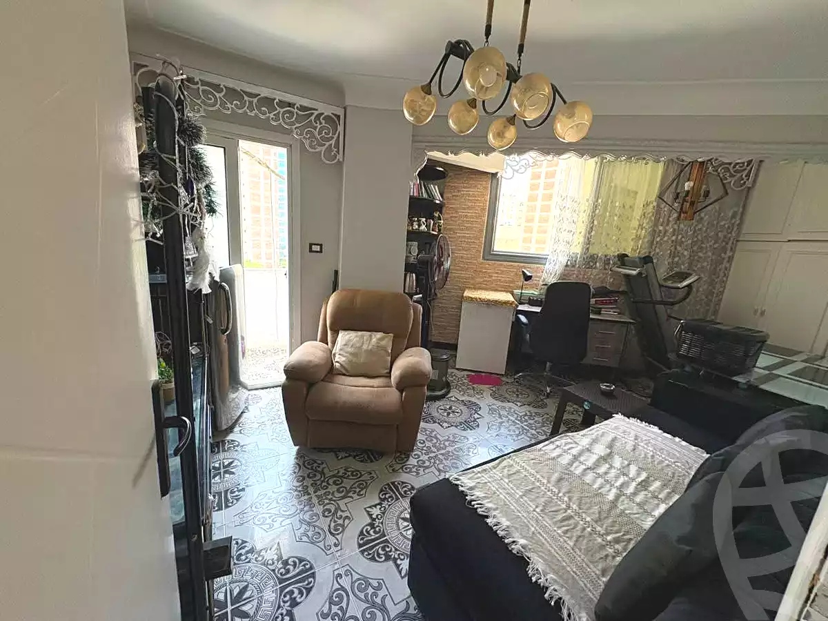 https://aqarmap.com.eg/ar/listing/7021644-for-sale-alexandria-ganaklis