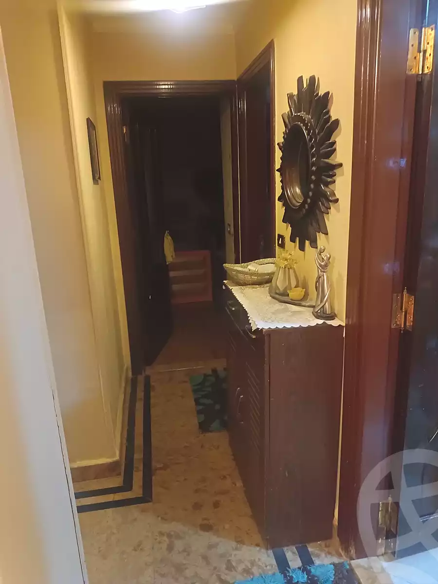 https://aqarmap.com.eg/ar/listing/6977948-for-sale-cairo-mokattam-lhdb-l-ly-shareaa-9