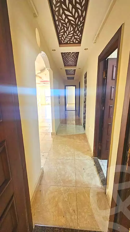 https://aqarmap.com.eg/ar/listing/7021892-for-rent-alexandria-zezenia-ibrahim-el-attar-st