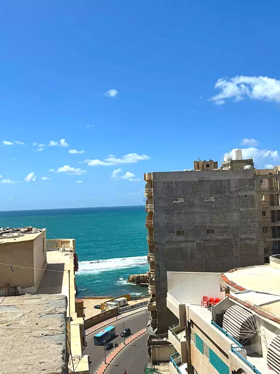 https://aqarmap.com.eg/ar/listing/7023098-for-sale-alexandria-miami-el-gaish-rd-st