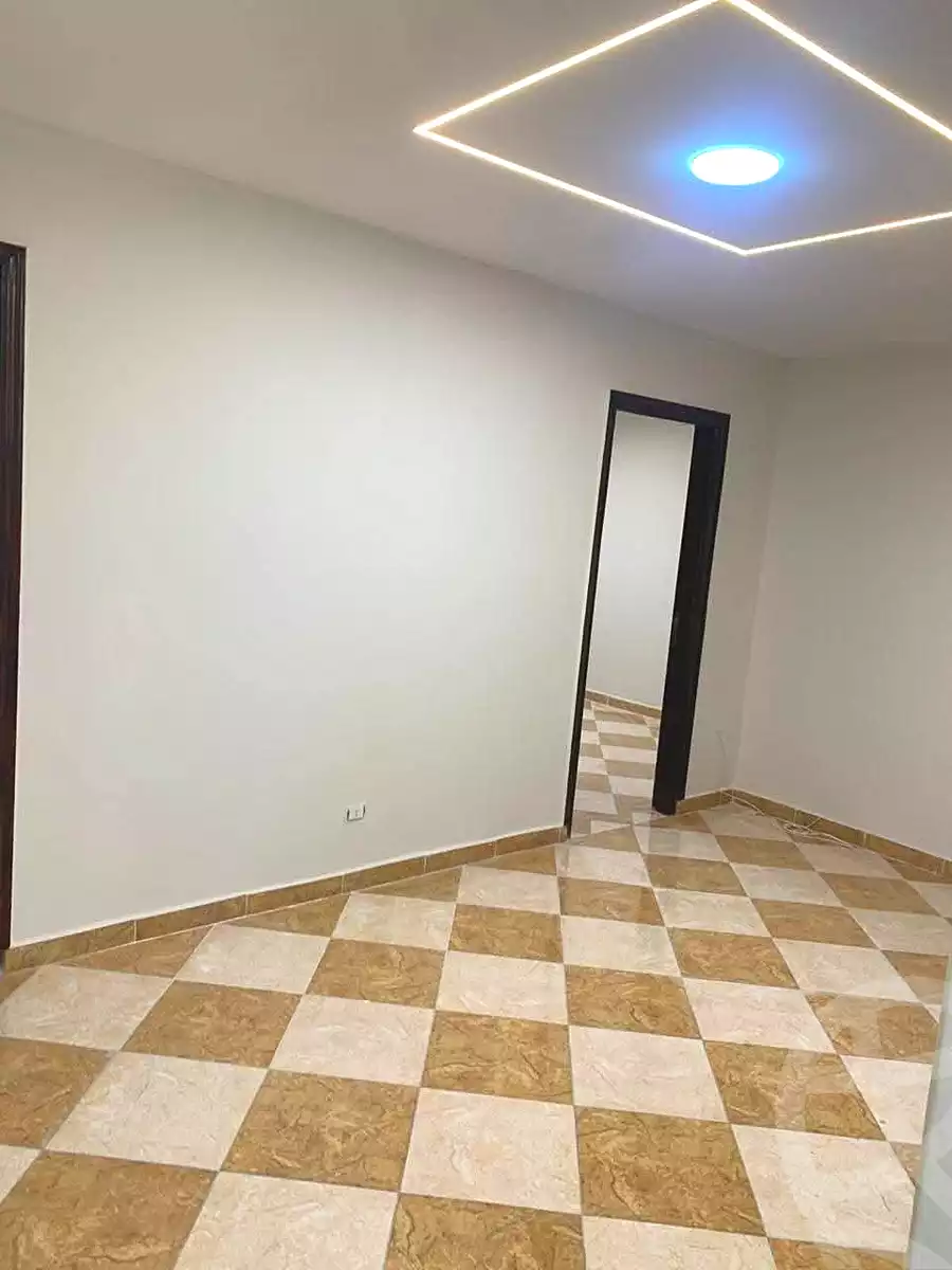 https://aqarmap.com.eg/ar/listing/7023099-for-sale-alexandria-miami-shr-jml-bd-lnsr