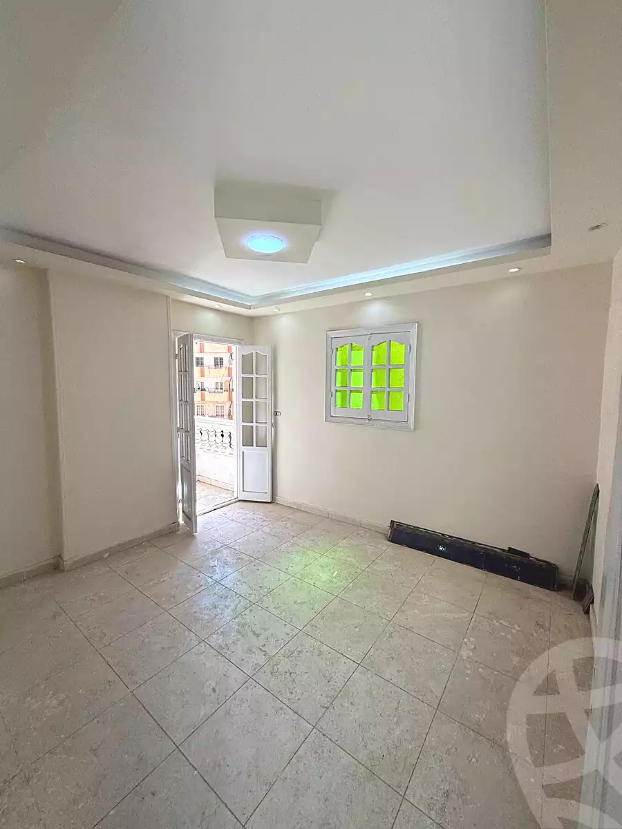 https://aqarmap.com.eg/ar/listing/7023180-for-sale-alexandria-miami-street-57