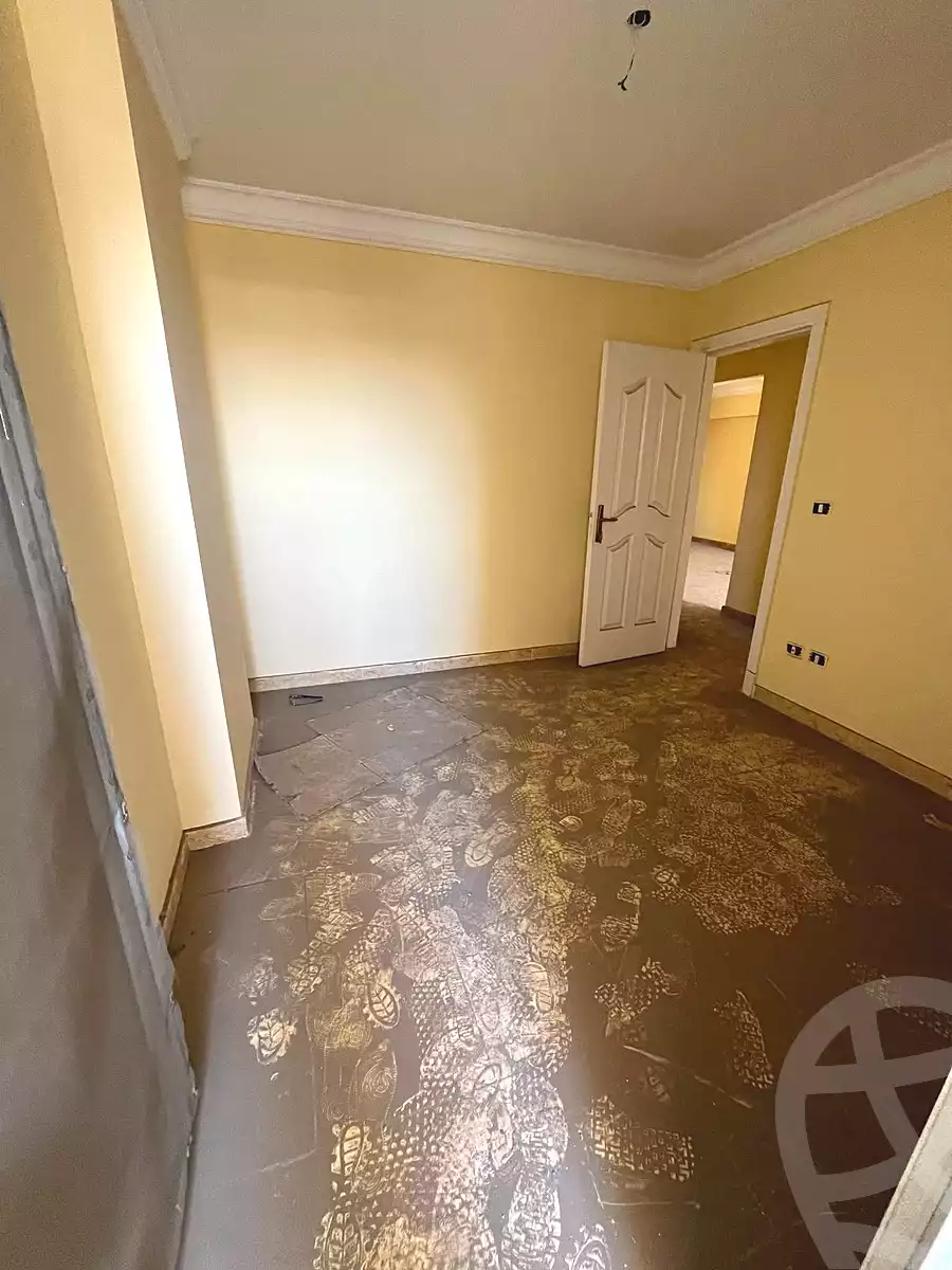 https://aqarmap.com.eg/ar/listing/7023709-for-sale-alexandria-lsywf-city-light-compound