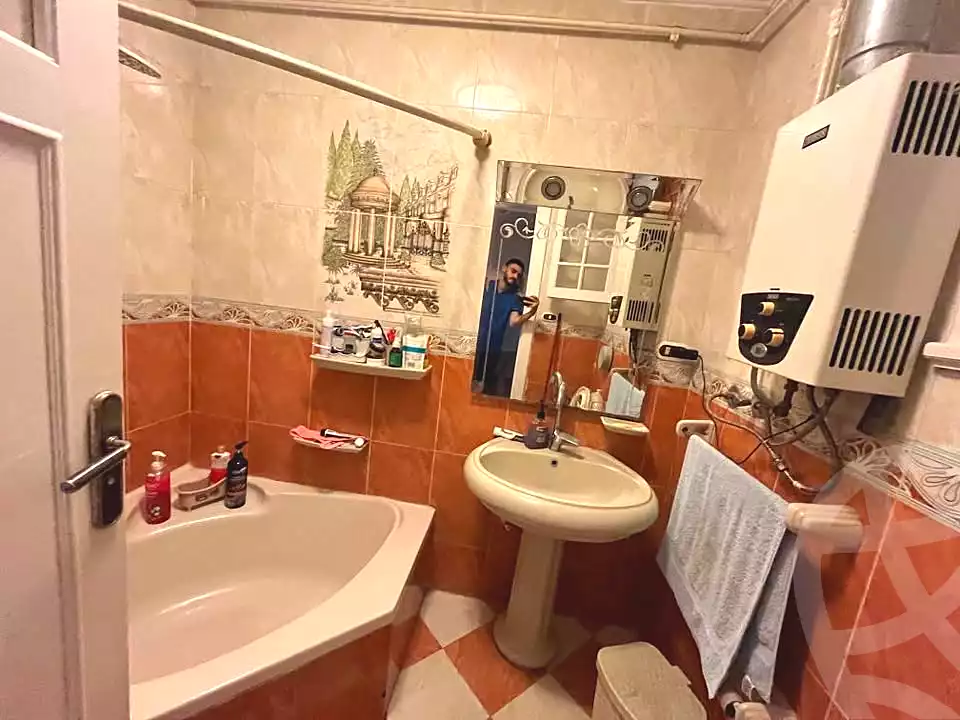 https://aqarmap.com.eg/en/listing/7023743-for-rent-alexandria-ganaklis