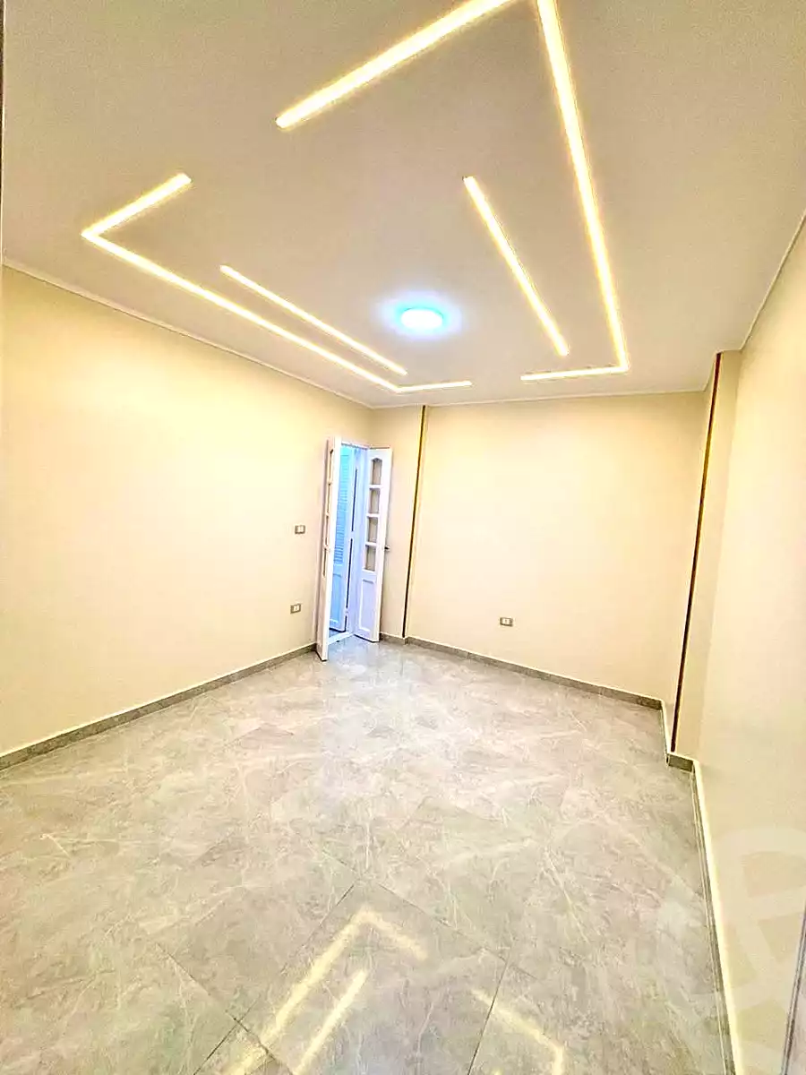 https://aqarmap.com.eg/en/listing/7023848-for-sale-alexandria-sydy-bshr-sydy-bshr-bhry-street-15
