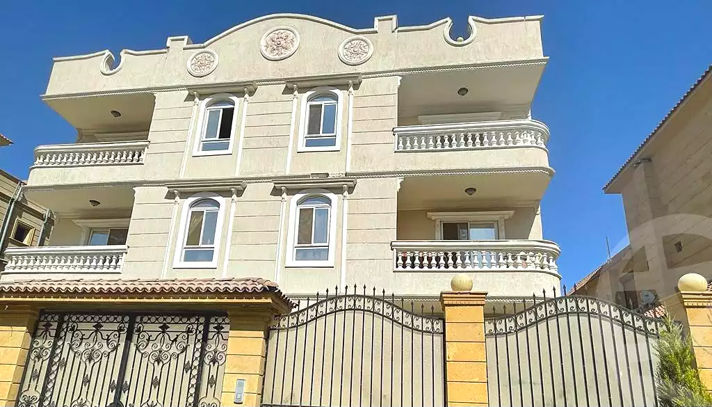 https://aqarmap.com.eg/en/listing/7023925-for-sale-cairo-al-oubour-compounds-golf-city