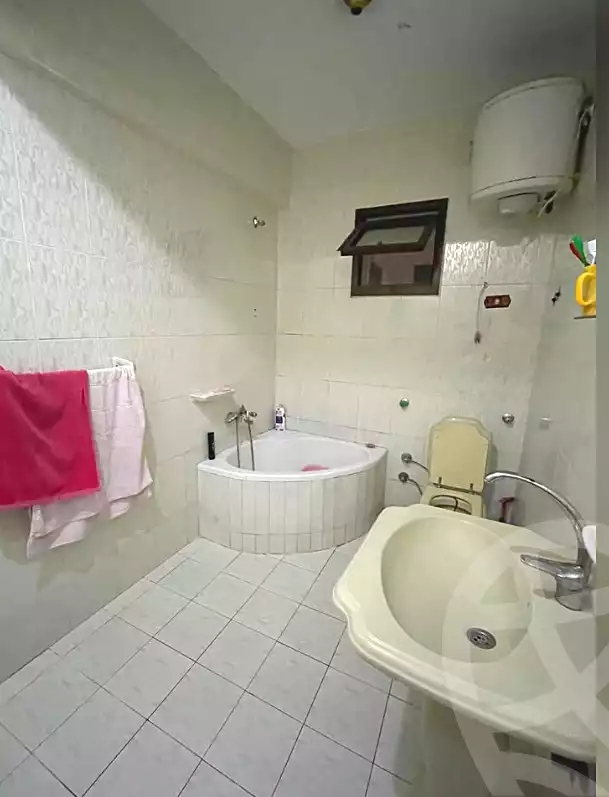 https://aqarmap.com.eg/en/listing/7023977-for-sale-alexandria-al-agamy-lbytsh-shahr-al-assal-st