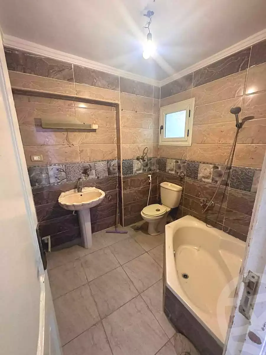 https://aqarmap.com.eg/en/listing/7024182-for-sale-alexandria-lsywf-el-falki