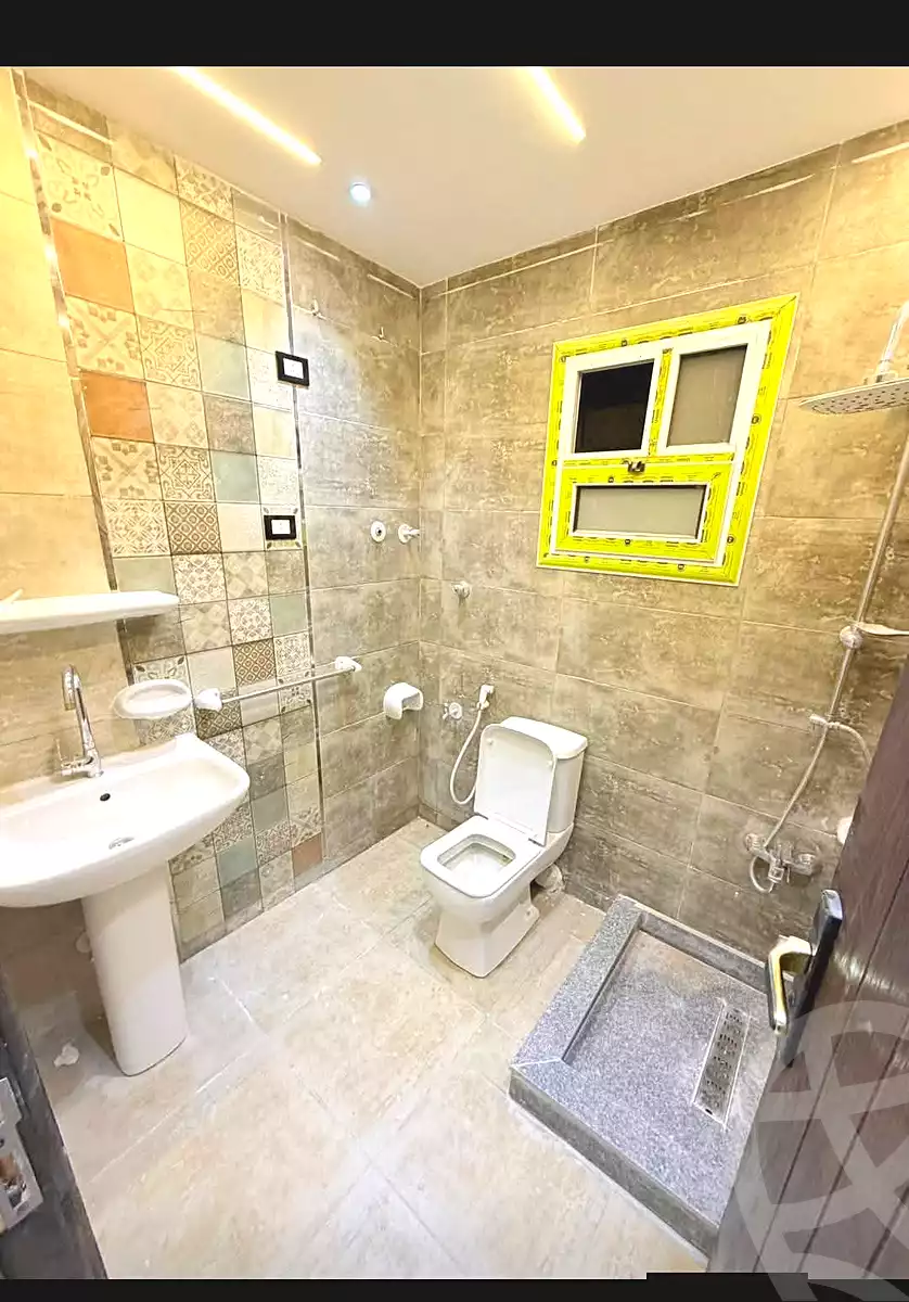 https://aqarmap.com.eg/en/listing/7024228-for-sale-alexandria-lsywf-el-falki