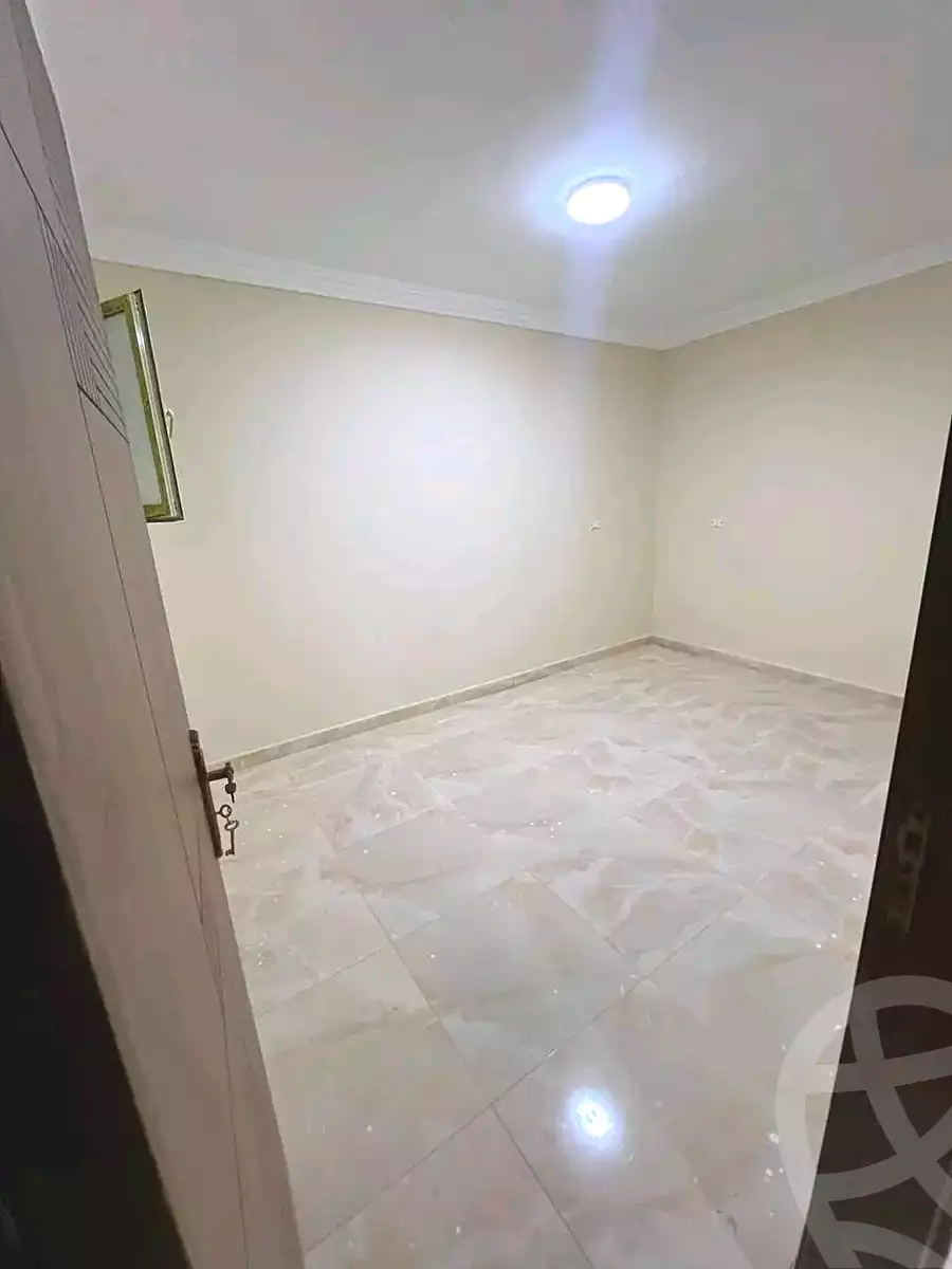 https://aqarmap.com.eg/ar/listing/7024256-for-sale-cairo-helwan-hadayek-helwan-el-eshrein-st