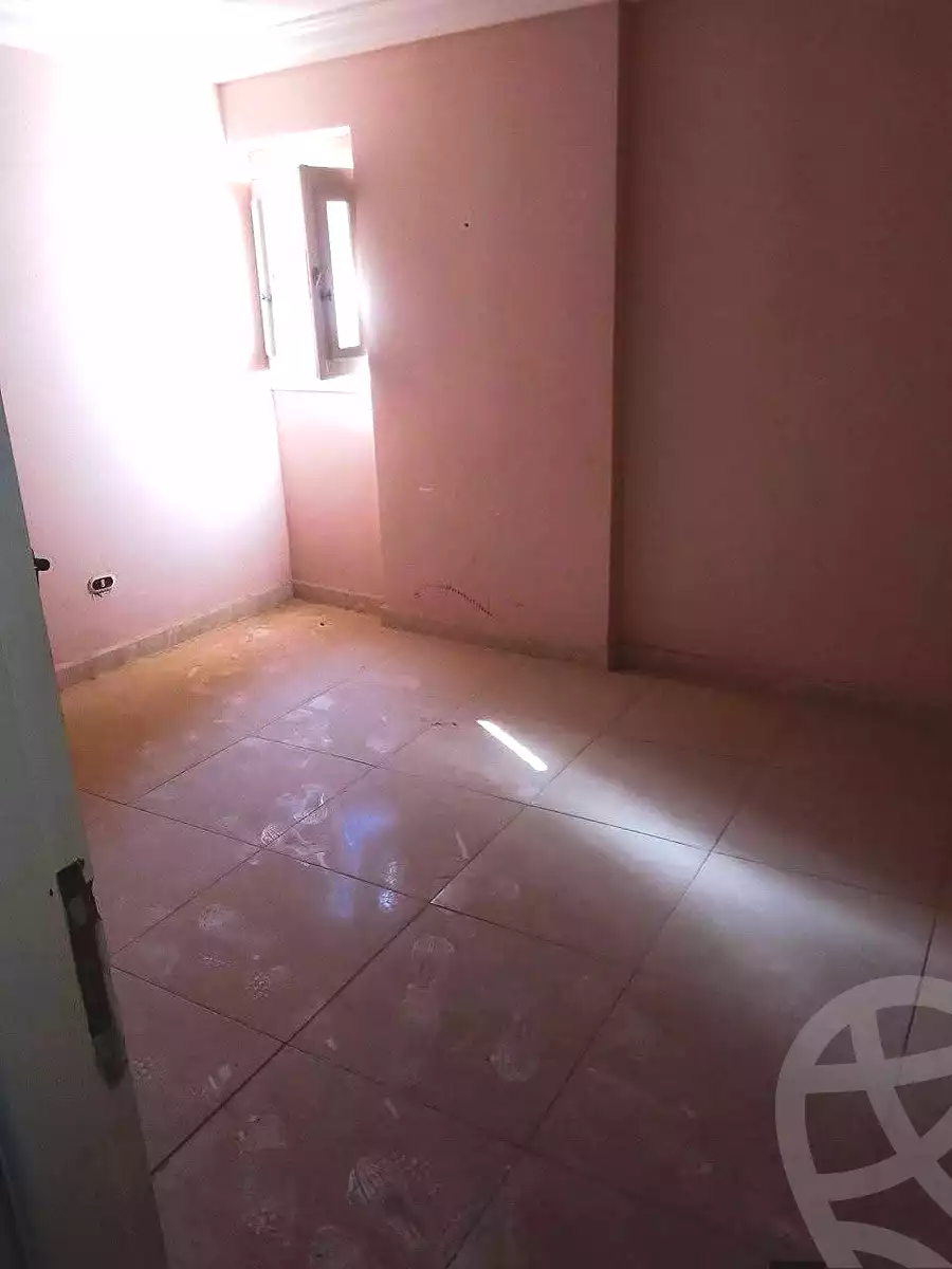 https://aqarmap.com.eg/ar/listing/7024358-for-sale-alexandria-al-agamy-lbytsh-qased-kareem-st