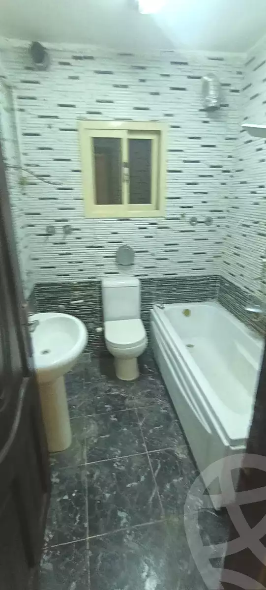 https://aqarmap.com.eg/ar/listing/7024559-for-sale-cairo-helwan-hadayek-helwan-nile-corniche-st