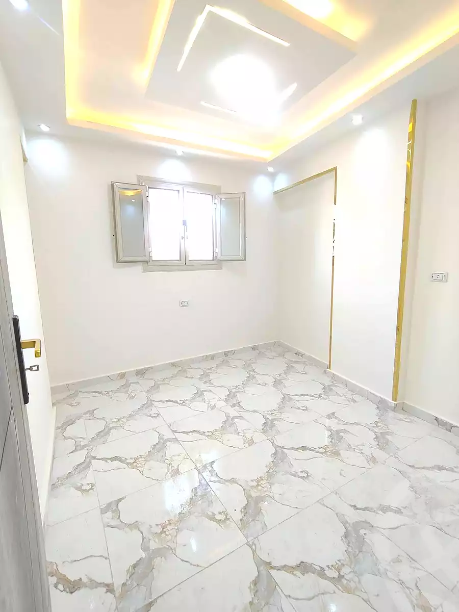https://aqarmap.com.eg/ar/listing/7024616-for-sale-alexandria-sydy-bshr-shr-mlk-hfny