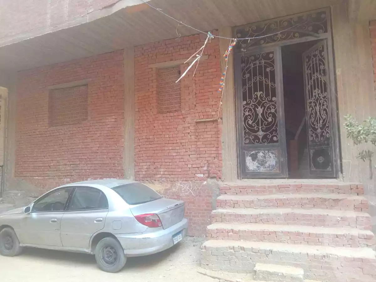 https://aqarmap.com.eg/en/listing/7024722-for-sale-cairo-helwan-hadayek-helwan-el-eshrein-st