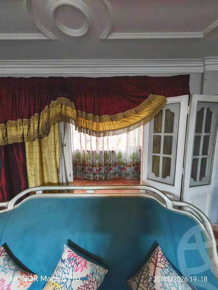 https://aqarmap.com.eg/en/listing/7024766-for-sale-cairo-helwan-helwan-el-sharkeya-borhan-st