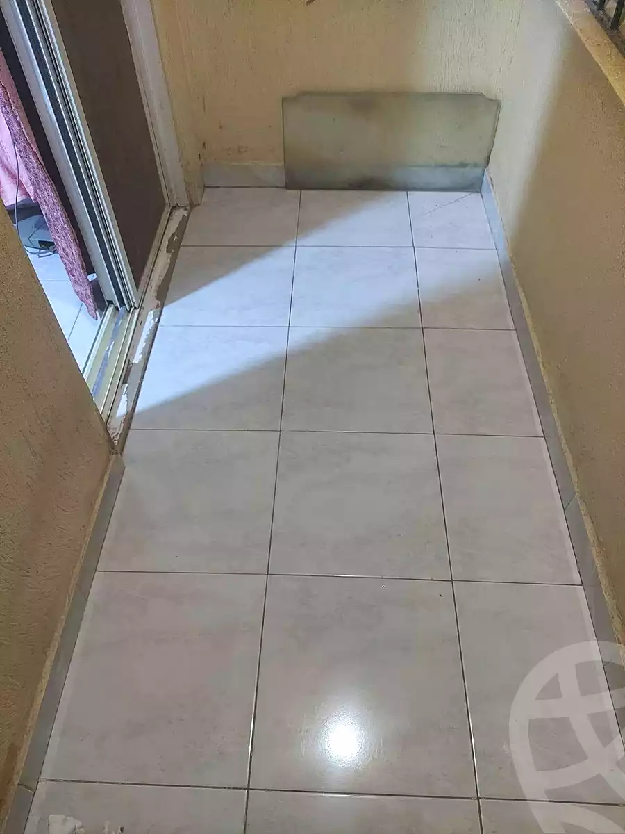 https://aqarmap.com.eg/ar/listing/7024967-for-sale-cairo-helwan-ahmed-enci-st