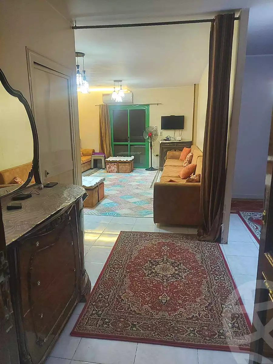 https://aqarmap.com.eg/ar/listing/7024967-for-sale-cairo-helwan-ahmed-enci-st