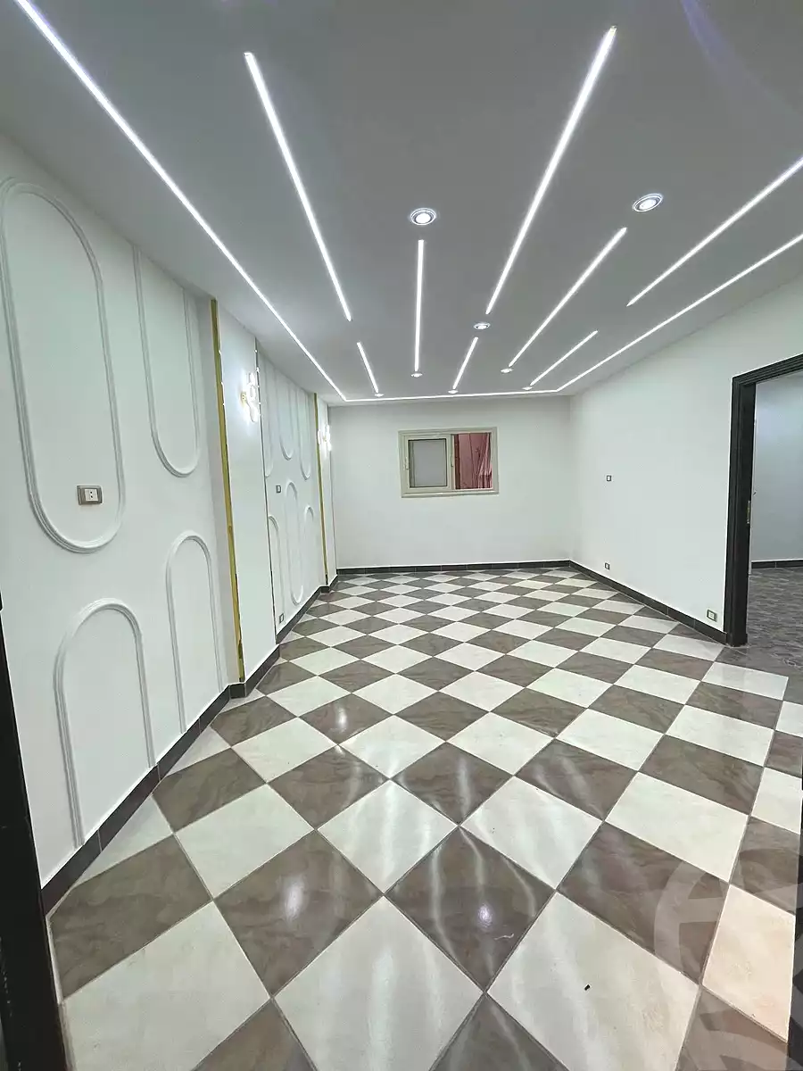 https://aqarmap.com.eg/en/listing/7025086-for-sale-alexandria-lsywf-el-falki