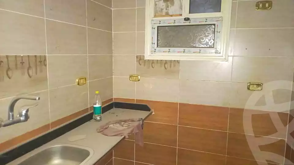 https://aqarmap.com.eg/en/listing/7025228-for-sale-cairo-helwan-el-shareaa-el-sharby-st