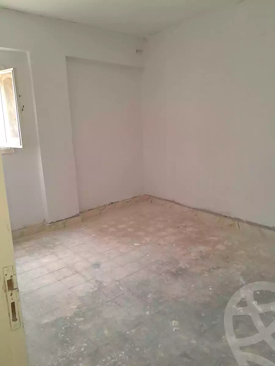 https://aqarmap.com.eg/en/listing/7025752-for-sale-alexandria-al-agamy-el-hanouvel-el-salam-st