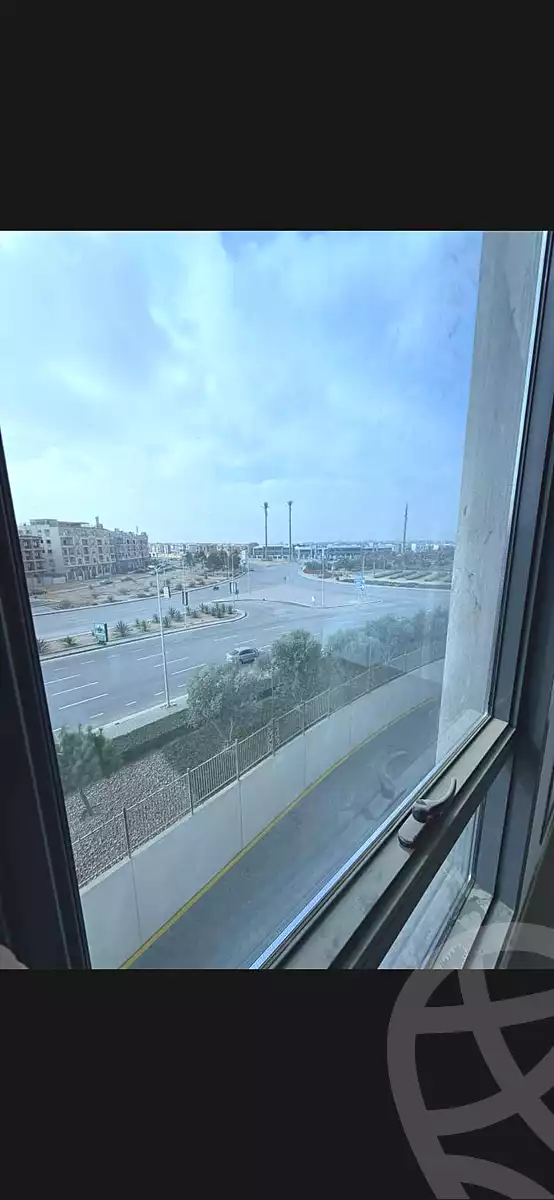 https://aqarmap.com.eg/en/listing/7017038-for-sale-cairo-new-cairo-compounds-mivida-mivida-business-park-emaar